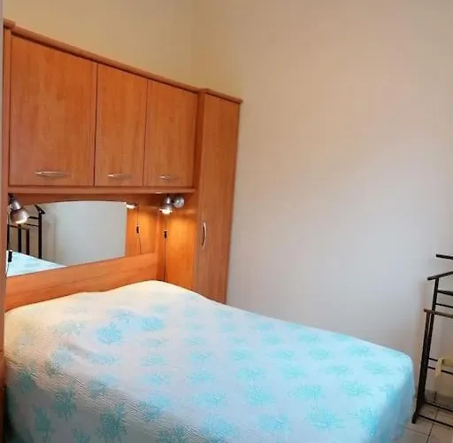 Le De Laura בית נופש פורניק